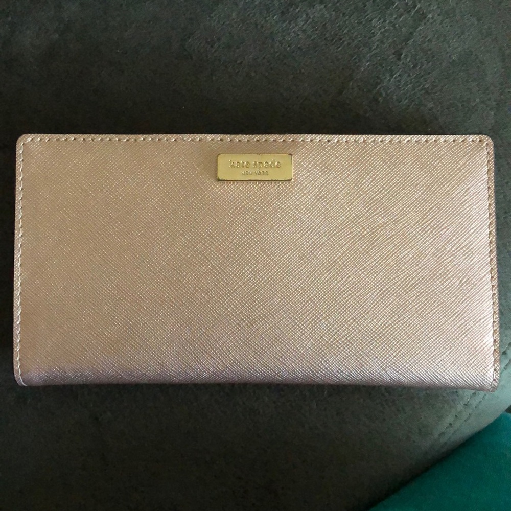 KATE SPADE ROSE GOLD BIFOLD WALLET
